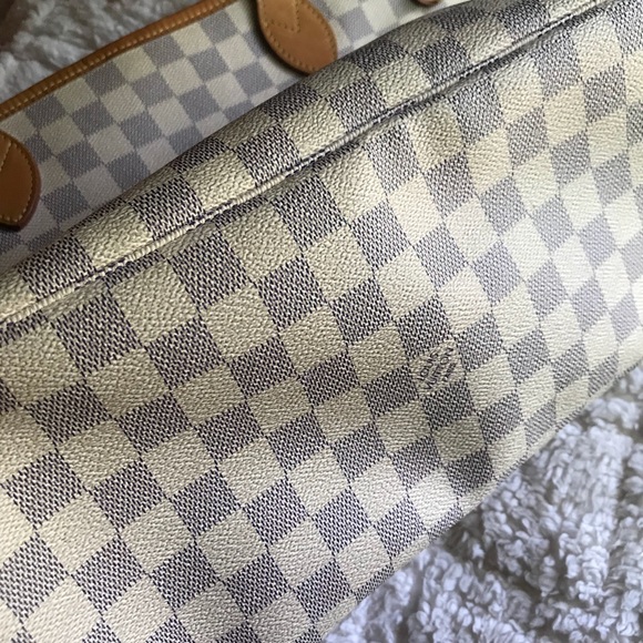 SOLD Louis Vuitton Neverfull MM Damier Azur - Picture 7 of 8